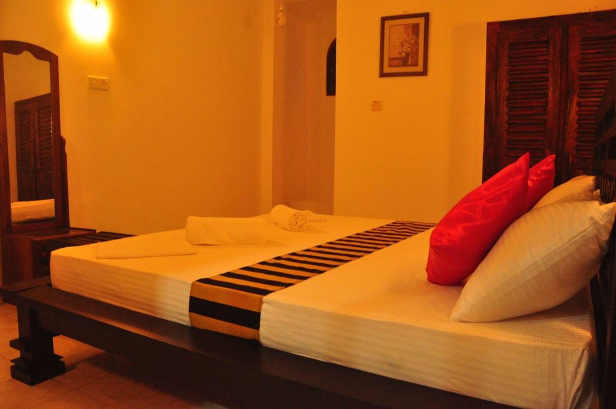 White Horse Hotell Hikkaduwa Eksteriør bilde